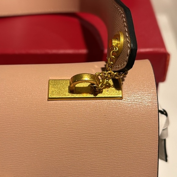 NWT Valentino Leather Shoulder Bag with Red Detail and Gold Hardware - Picture 5 of 12